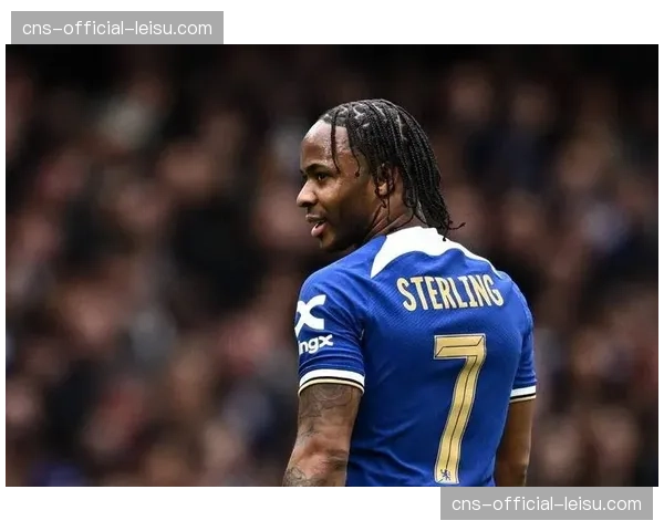 英格兰队公布三月大名单：梅努首次入选，斯特林再度落选